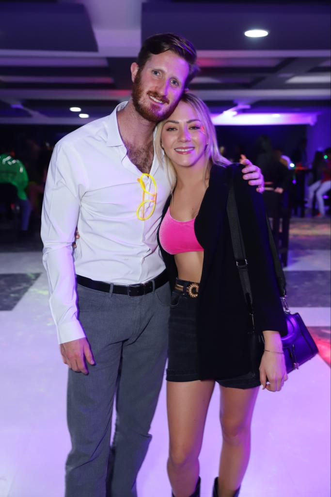 Chris Prats y Alejandra Del Conde
