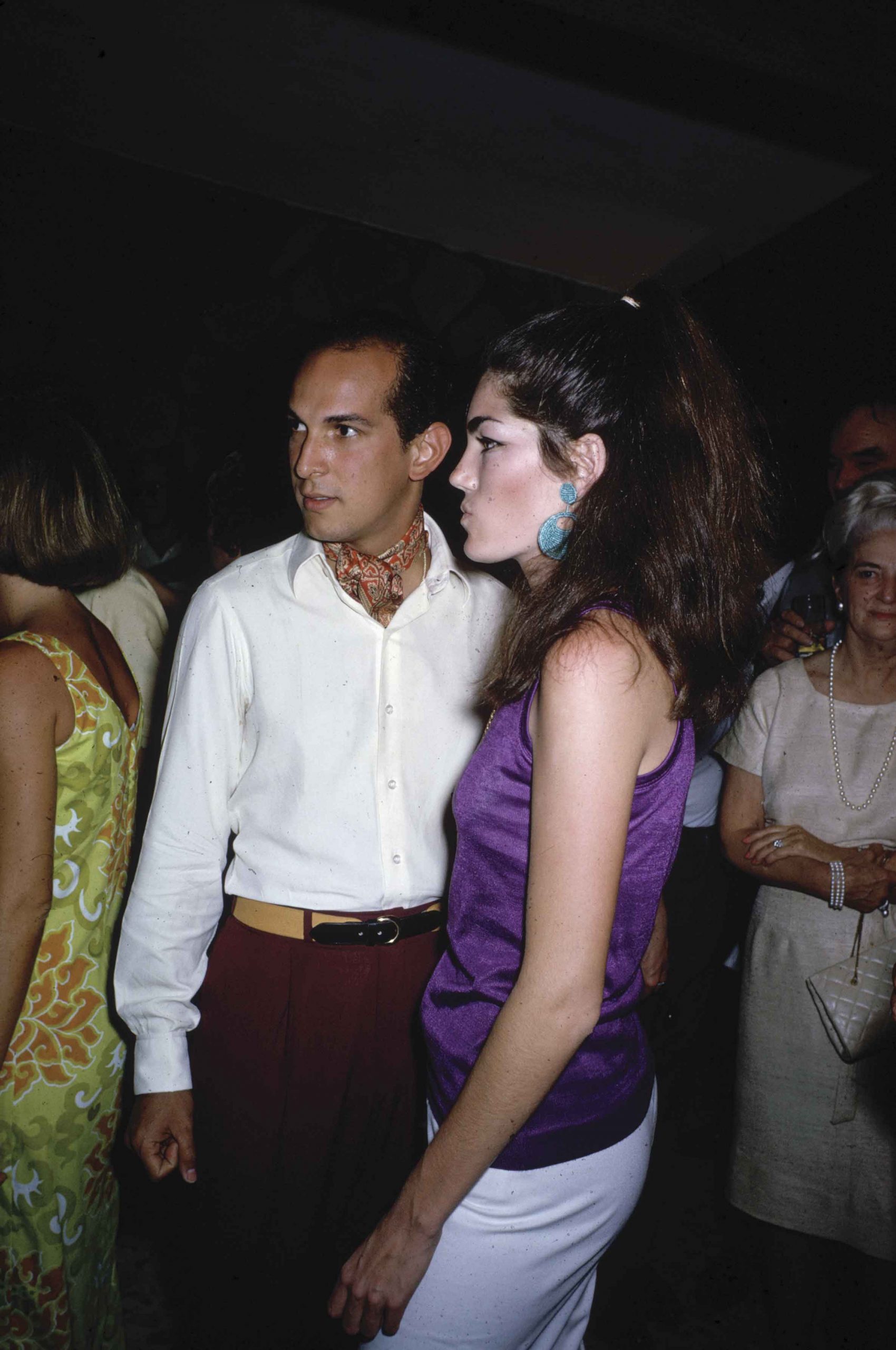 Oscar de la Renta y Minnie Cushing en Acapulco, 1966.