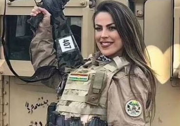 modelo francotiradora brasileña