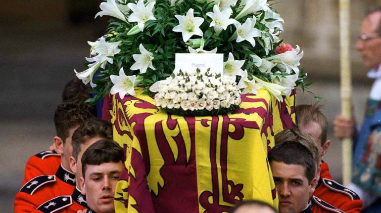 Asi-fue-el-emotivo-funeral-de-Lady-Di