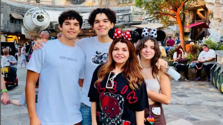 Ellos son los hijos de Itatí Cantoral y así lucen actualmente