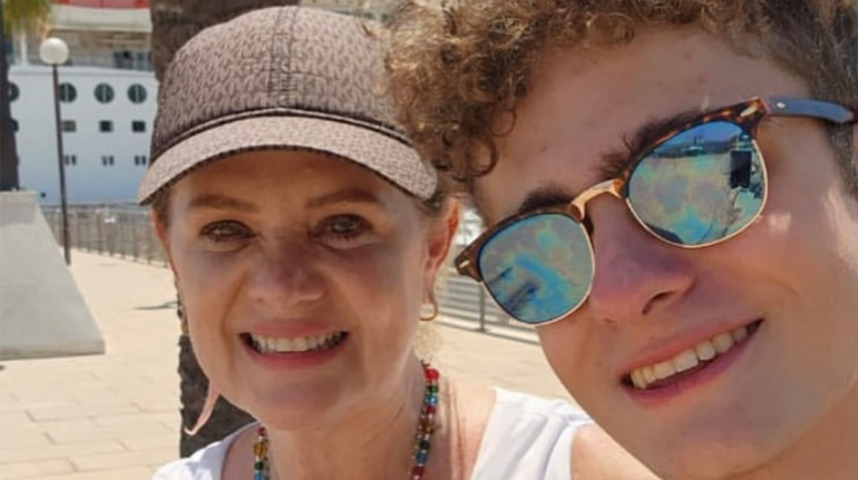 Así lucía el hijo de Erika Buenfil en su debut en la telenovela "Amores verdaderos"