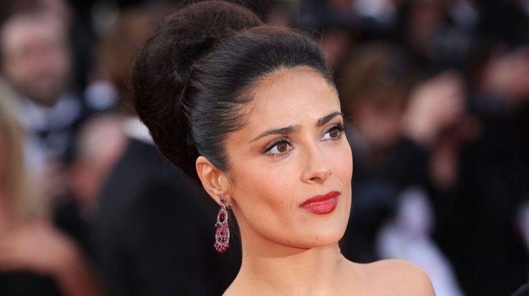 Descubren al "hijo secreto" de Salma Hayek y su esposo (FOTO)