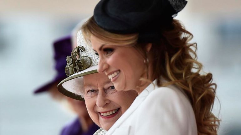 La vez que Angélica Rivera conoció a la reina Isabel II en el Palacio de Buckingham