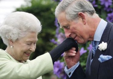 Carlos de Inglaterra, el nuevo rey se pronuncia tras la muerte de Isabel II