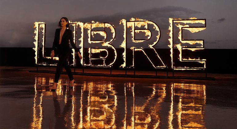 dua-lipa-estrena-nueva-campana-de-yves-saint-laurent-beauty