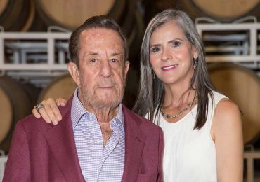 FOTO PARA SALIDA Eloy Vallina Lagüera y Laura Pons de Vallina