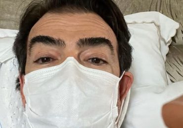 Toño Mauri da positivo a Covid-19 a pesar de tener 4 vacunas