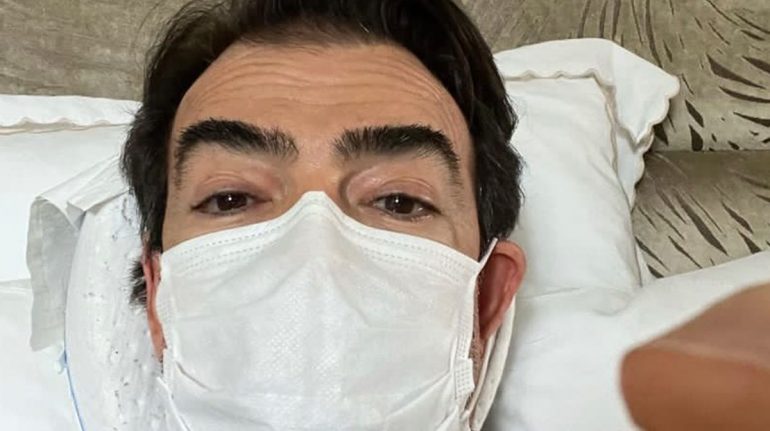 Toño Mauri da positivo a Covid-19 a pesar de tener 4 vacunas