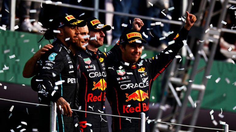 checo perez en el gran premio de méxico