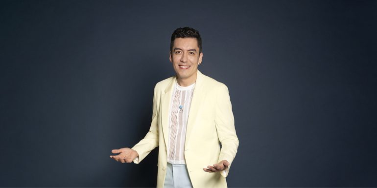 como-vestir-en-temporada-de-fiestas-con-los-consejos-del-fashion-coach-alan-duarte