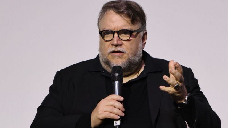 Previo al estreno de "Pinocho", falleció la mamá de Guillermo del Toro