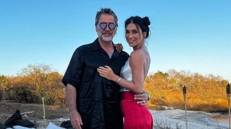 Así fue cómo Alejandro Fernández y Karla Laveaga se enamoraron