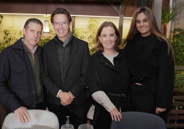 Armando Olivares, Fernando Landeros, Cristina Mieres y Paola Albarraěn