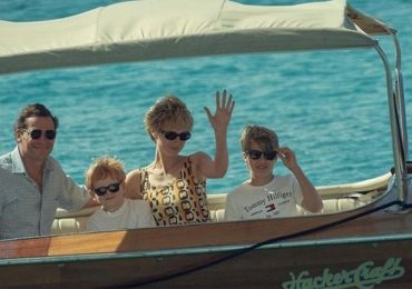 ¿Idénticos? Así luce la princesa Diana con sus hijos en "The Crown"
