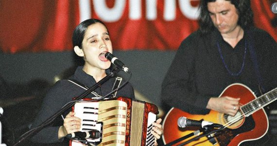 De-Joselo-a-Pablo-Braun-ellos-han-sido-las-parejas-de-Julieta-Venegas
