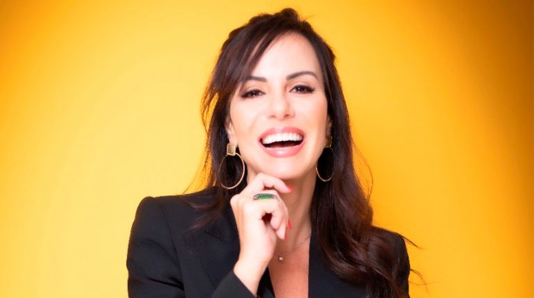 Ana Pazos - la obsesión por la belleza ¿hasta dónde llegarías?