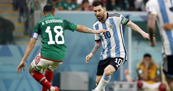 Andrés Guardado "defiende" a Messi y responde a Canelo Álvarez