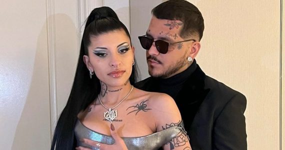 ¿Compromiso? Nodal le entrega un lujoso anillo a su novia Cazzu