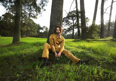 Bernardo Castilla nos cuenta sobre su debut como solista con el proyecto “Blood or Honey”