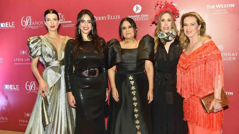 Fashion Group reconoce a lo mejor de la industria de la moda