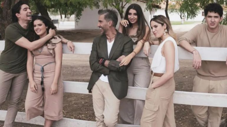 Quiénes son y a qué se dedican los hijos de Alejandro Fernández