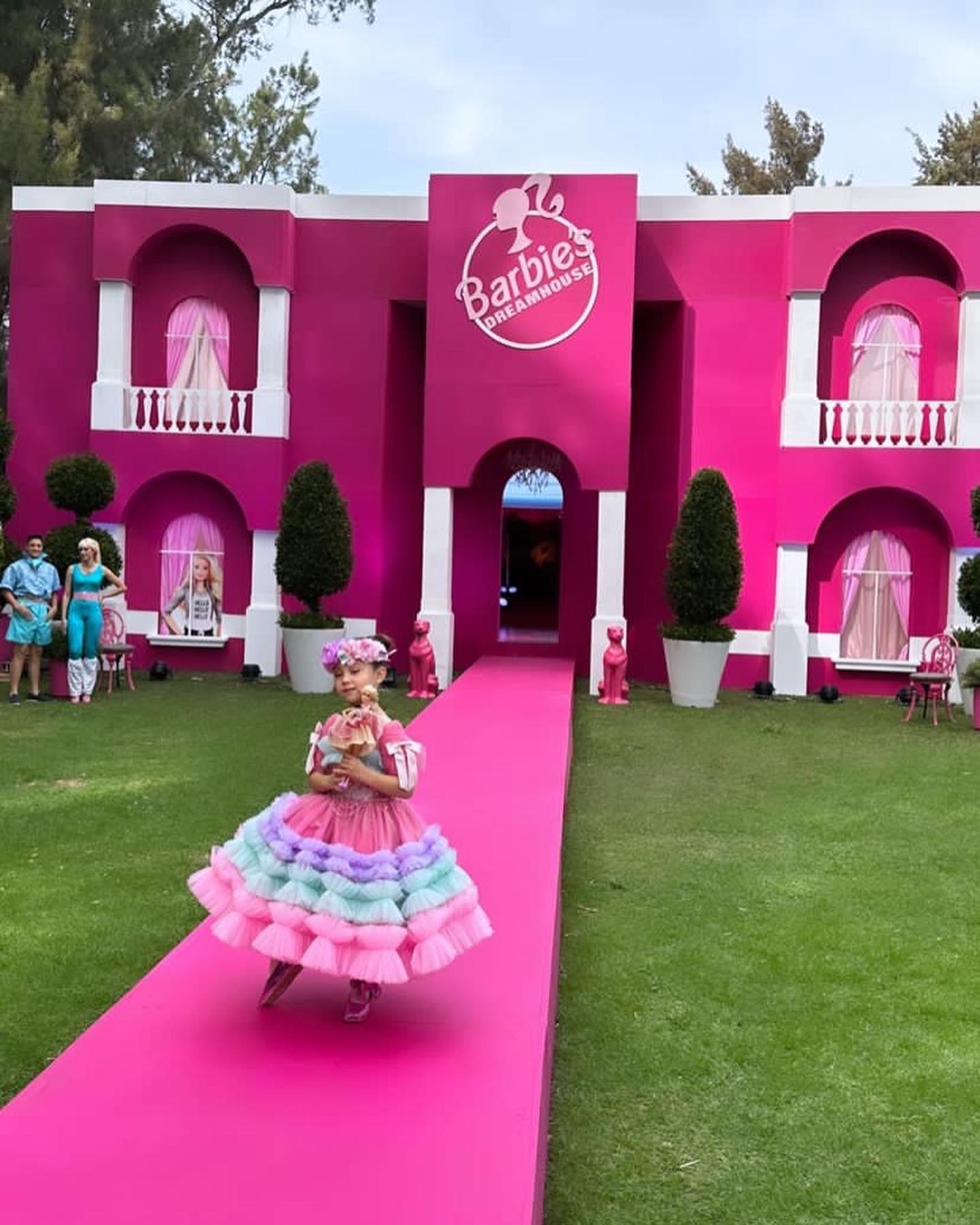 Así fue la lujosa fiesta que Canelo Álvarez hizo para su hija menor