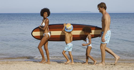 the-beach-boys-y-vilebrequin-la-coleccion-que-necesitas-para-tus-vacaciones