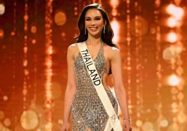 La conmovedora historia del vestido de latas de Miss Tailandia