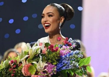 Así luce la Miss Universo R'Bonney Gabriel sin una gota de maquillaje