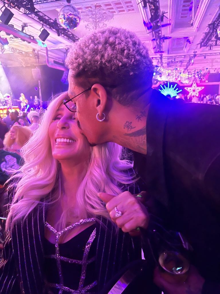 Él es Alexander Edwards, el nuevo novio de Cher 40 años menor que ella 