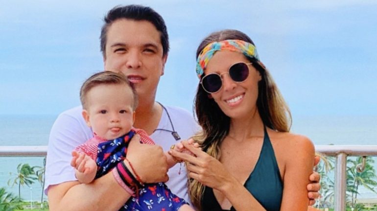 gerardo islas hijos claudia wade